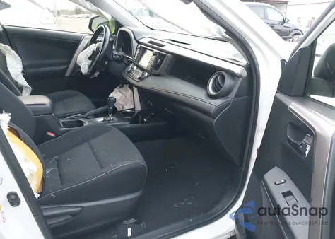 2018 Toyota Rav4 Xle из США, поврежденный, VIN JTMWFREV6JJ204587